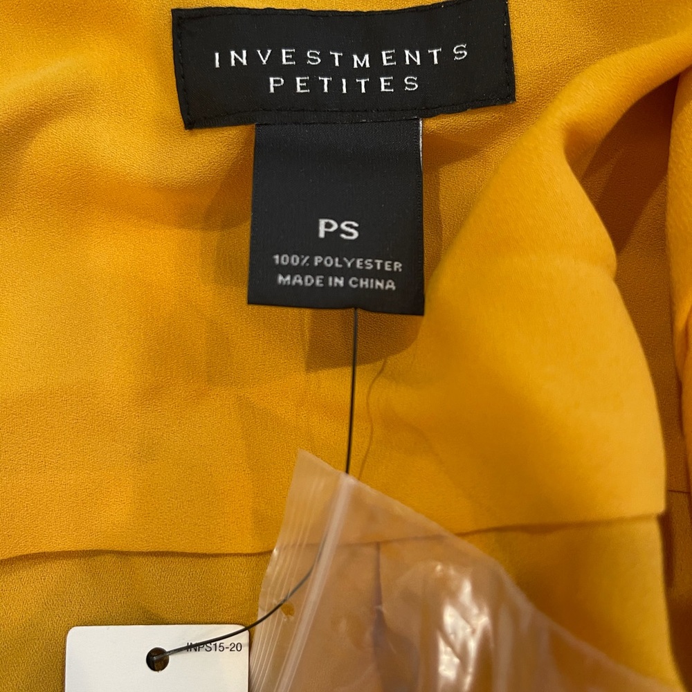 Collared Button Up Shirt - Picture 3 of 3